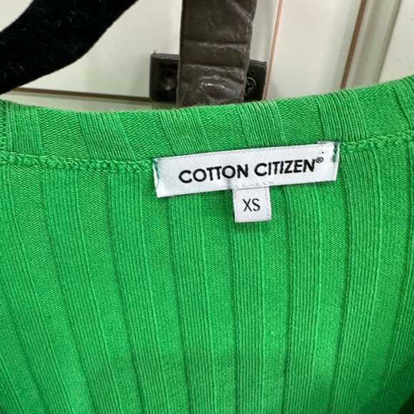 Cotton Citizen Capri Crop Green (22) - Picture 4 of 5